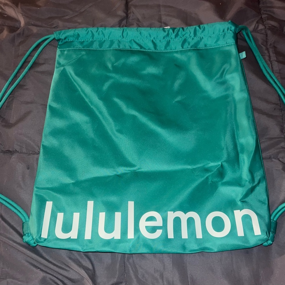 lululemon bag